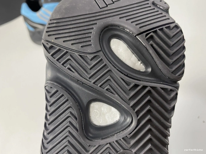 GZ3079 Yeezy MNVN Boost 'Bright 700 ADIDAS Cyan' 0715